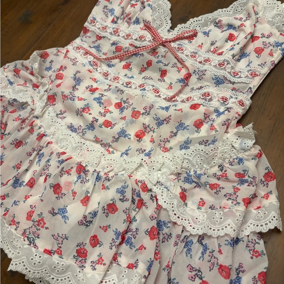 NWT for love and lemons ditsy day floral mini dress - Picture 13 of 16